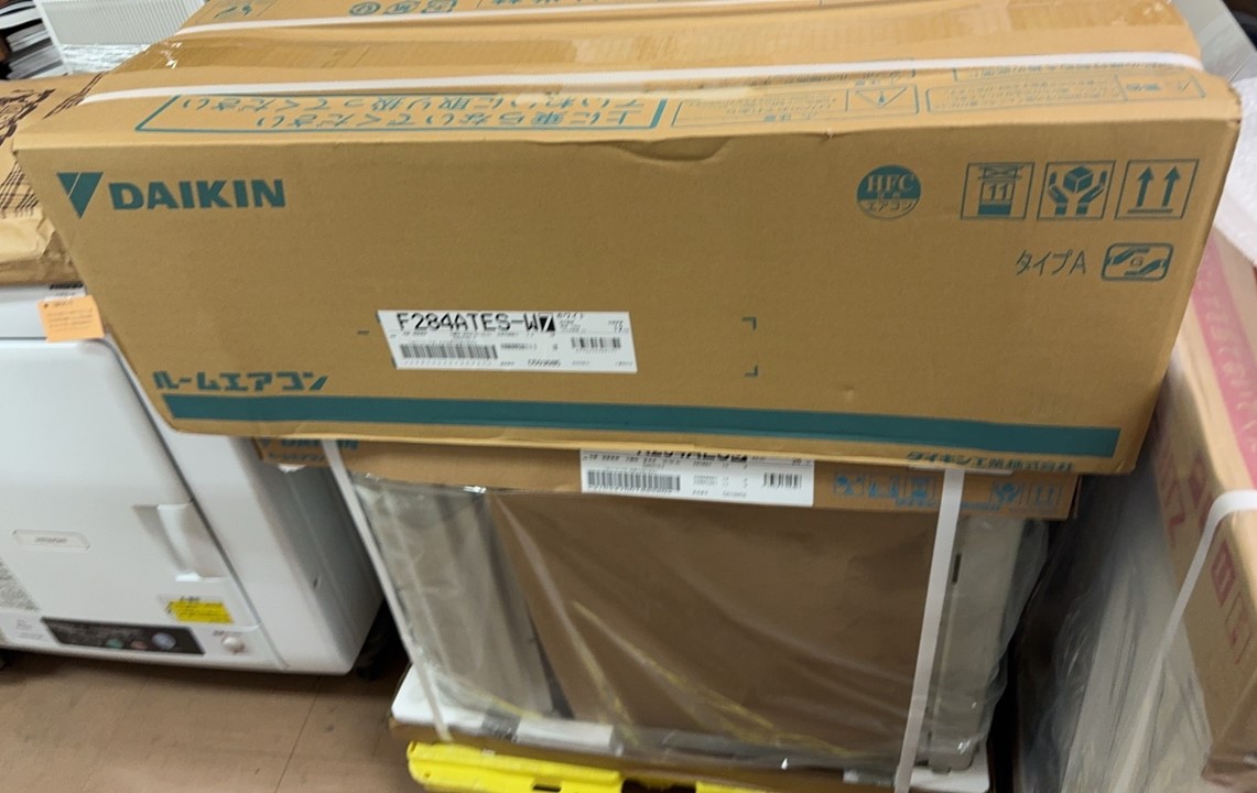 DAIKIN【F284ATES-W(室内機) R284AES(室外機)】ダイキンルームエアコン Eシリーズ　2024年製