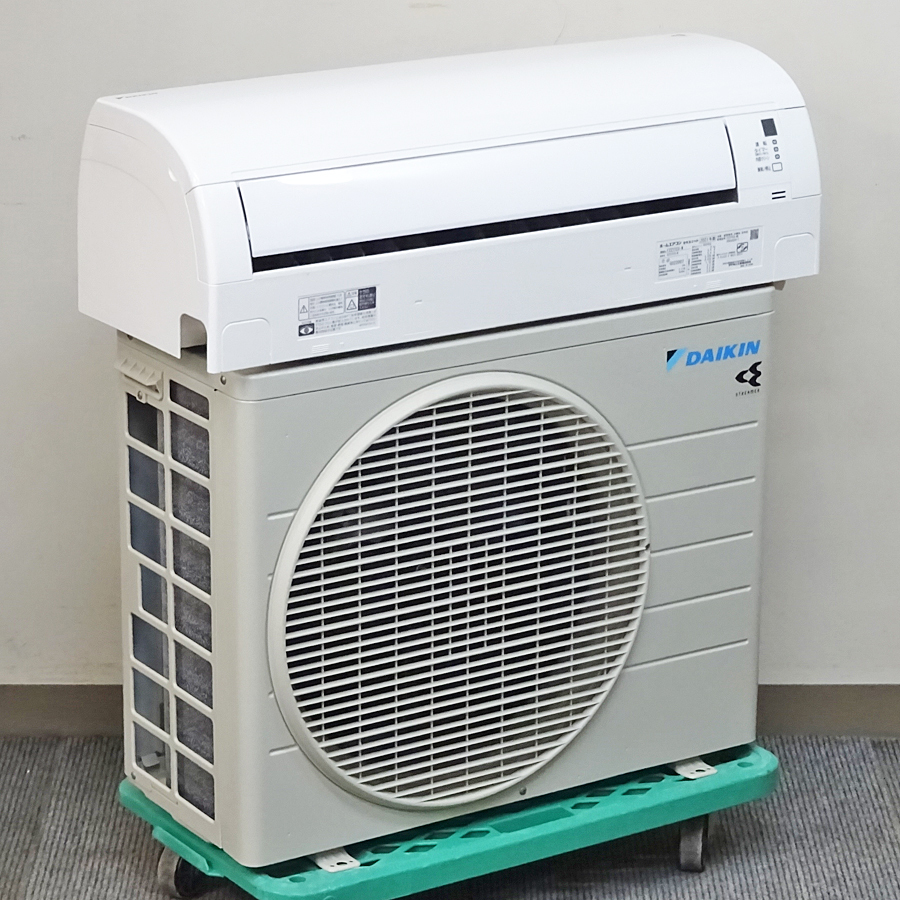 DAIKIN【S22YTES-W】ダイキン ストリーマ空気清浄 内部クリーン おやすみ運転 ルームエアコン 2.2kW おもに6畳用 2021年製 中古品