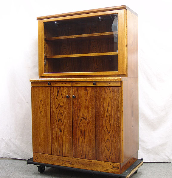 岩泉純木家具【飾り棚】栓材 無垢 収納家具 ガラス扉