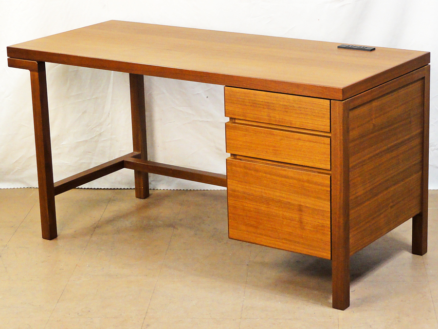 Time & Style【thinking & working desk T-132】ワークデスク ウォールナット材  書斎机 作業机 片袖机 事務机 幅140cm 中古品