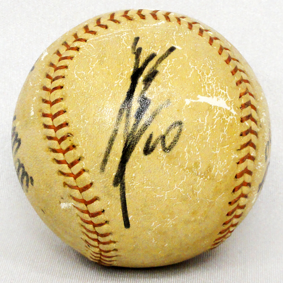 【直筆】王貞治、長嶋茂雄サインボール　(巨人ロゴ入り) 希少 王貞治 長嶋茂雄 直筆 サイン ボール 読売 ジャイアンツ