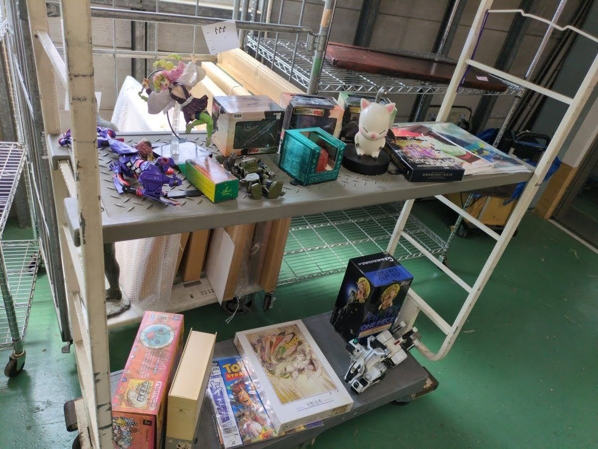 フィギュアなど