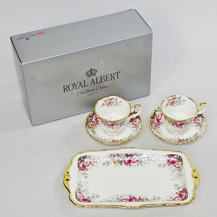 ROYAL ALBERT【AUTUMN ROSES】ロイヤルアルバート オータムローズ カップ＆ソーサー、プレート ロマンスセット